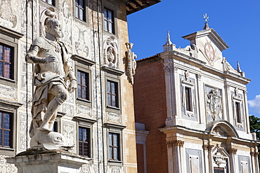 Statue of Cosimo I, The Knight's Palace, and The Church of Saint Stephen of The Knights, Piazza dei Cavalieri, Pisa, Tuscany, Italy, Europe