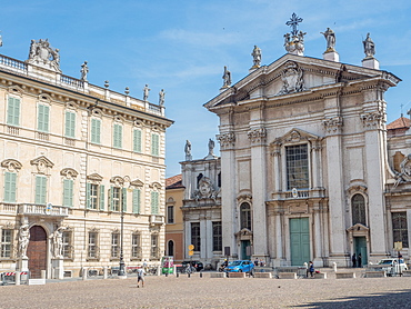 Manuta's Cathedral of Saint Peter on the left and the Bishop's Palace on the right, Mantua, Lombardy, Italy, Europe