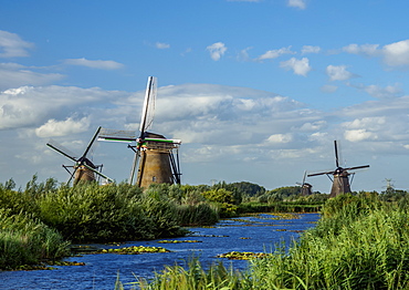 Windmills in Kinderdijk, UNESCO World Heritage Site, South Holland, The Netherlands, Europe