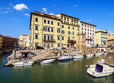 Canal in Venezia Nuova, Livorno, Tuscany, Italy, Europe