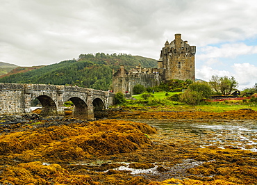 View of Eilean Donan Castle, Dornie, Highlands, Scotland, United Kingdom, Europe