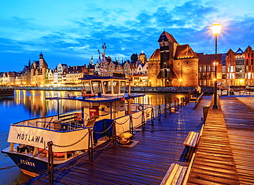 Motlawa River and Medieval Port Crane Zuraw at twilight, Old Town, Gdansk, Pomeranian Voivodeship, Poland, Europe