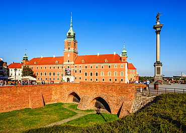 Castle Square, Royal Castle and Sigismund's Column, Old Town, Warsaw, Masovian Voivodeship, Poland, Europe