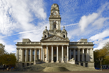 Facade of Portsmouth Guildhall on a cloudy day, Portsmouth, Hampshire, England, United Kingdom, Europe