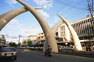 Tusks, Moi Avenue, Mombasa, Kenya, East Africa, Africa