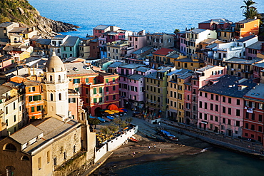 Vernazza in sunset light, Cinque Terre National Park, UNESCO World Heritage Site, Liguria, Italy, Mediterranean, Europe