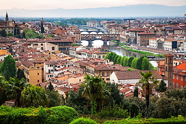 Florence panorama from Piazzale Michelangelo with Ponte Vecchio, Florence, UNESCO World Heritage Site, Tuscany, Italy, Europe