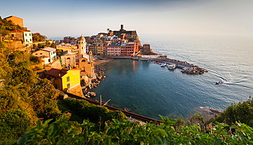 Vernazza in sunset light, Cinque Terre National Park, UNESCO World Heritage Site, Liguria, Italy, Mediterranean, Europe