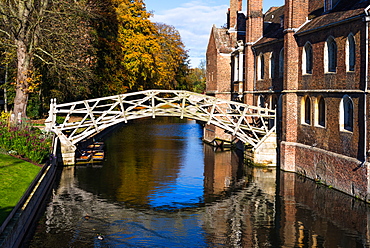 Mathematical Bridge at Queens College, Cambridge University, Cambridge, Cambridgeshire, England, United Kingdom, Europe