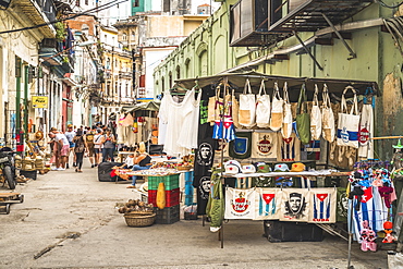 Local souvenir market, La Habana (Havana), Cuba, West Indies, Caribbean, Central America