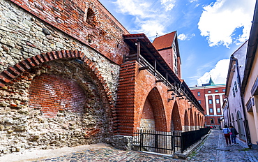 The old town walls of Riga and Ramer tower, UNESCO World Heritage Site, Old Riga, Latvia, Baltic States, Europe