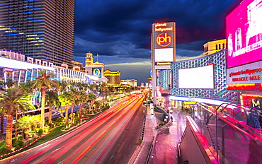 Planet hollywood at night, The Strip, Las Vegas Boulevard, Las Vegas, Nevada, United States of America, North America