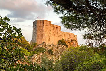 The fortress Lovrijenac (St. Lawrence Fortress) at sunset, Dubrovnik, Croatia, Europe