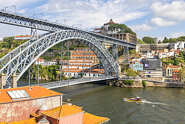 Dom Luis I Bridge over Douro River, Porto, Portugal, Europe