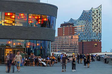 Elbphilharmonie building seen from the Elbpromenade walkway, Hamburg, Germany, Europe