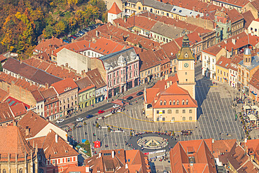 View from Tampa Mountain down to Piata Sfatului (Council Square), Brasov, Transylvania Region, Romania, Europe