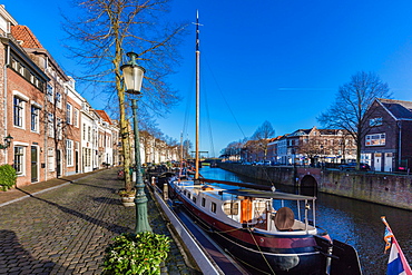 The canal along Handelskade street, Den Bosch, The Netherlands, Europe