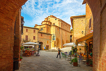 Piazza Umberto I, Panicale, Umbria, Italy, Europe