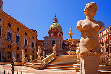 Piazza Pretoria, Pretoria fountain, Palermo, Sicily, Italy, Europe