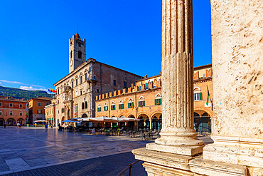 City Hall, Piazza del Popolo, Ascoli Piceno, Marche, Italy, Europe