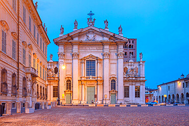 Piazza Sordello, Mantova (Mantua), UNESCO World Heritage Site, Lombardia (Lombardy), Italy, Europe