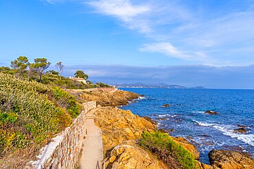 Customs Trail, Saint-Aygulfg, Frejus, Provence-Alpes-Cote d'Azur, France, Mediterranean, Europe