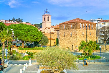 Sainte-Maxime church and Fort Carre, Sainte-Maxime, Provence-Alpes-Cote d'Azur, France, Mediterranean, Europe