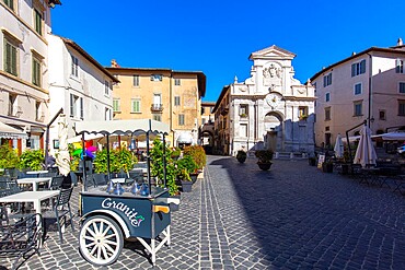 The Fountain, Market Square, Spoleto, Umbria, Italy, Europe