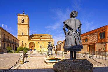 Don Quixote and Dulcinea del Toboso, Church of San Antonio Abad, Plaza Juan Carlos I, El Toboso, Toledo, Castile-La Mancha, Spain