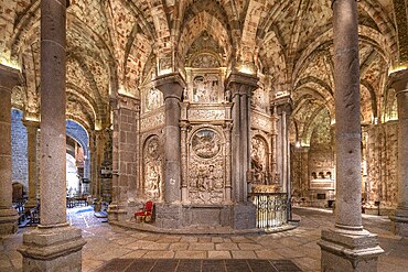 Tomb of Don Alonso de Madrigal, Cathedral of Christ the Savior, Ávila, Castilla y Leon, Spain