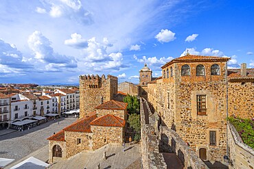 Plaza Mayor, Main square, Torre de Bujaco, Bujaco tower, Caceres Extremadura, Spain