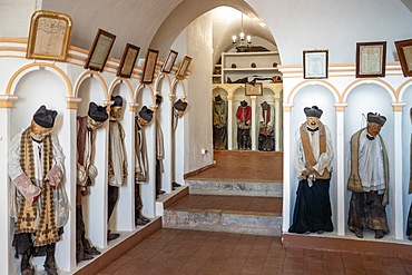 Parrini's Pit, Fossa dei Parrini, Mother Church, Gangi, Palermo, Sicily, Italy