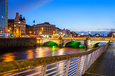 O'Connell Bridge, Dublin, Republic of Ireland, Europe