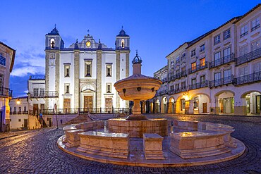 Giraldo Square, Évora, Alentejo, Portugal