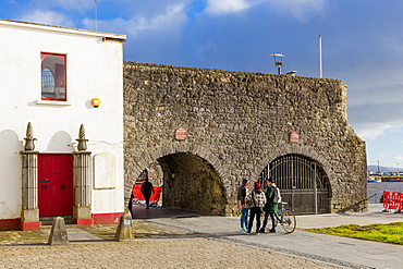 The Spanish Arch, Galway, County Galway, Connacht, Republic of Ireland, Europe