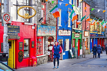 Quay Street, Galway, County Galway, Connacht, Republic of Ireland, Europe