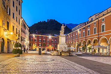 Piazza Alberica, Carrara, Tuscany, Italy, Europe