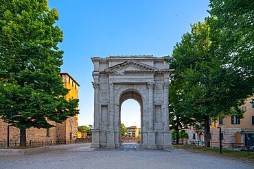 Arco dei Gavi, Verona, Veneto, Italy