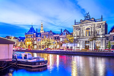 The Binnen Spaarne canal, Haarlem, North Holland, Netherlands, Europe