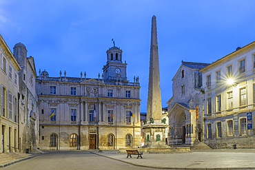 Church of St-Trophime, Place de la Republique, Arles, Provence-Alpes-Côte d'Azur, Bouches-du-Rhône, Arles-Crau-Camargue-Montagnette, Camargue, France