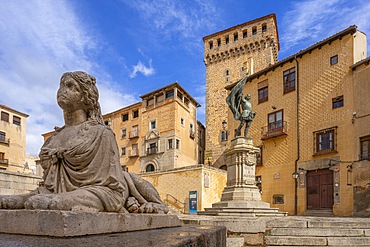 Statue of Juan Bravo, Plaza Medina del Campo, old town, Segovia, Castile and León, Spain