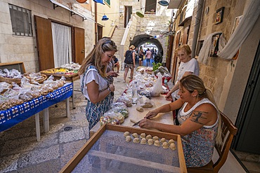 Old Bari, Vie della Pasta, Bari, Apulia, Italy