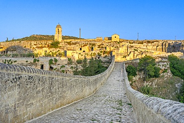 aqueduct bridge, canyon,, Gravina, Bari, Alta Murgia, Apulia, Italy