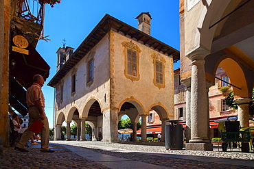 Piazza Motta, Orta San Giulio, Piemonte (Piedmont), Italy, Europe