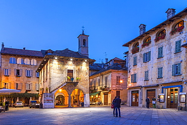 Piazza Motta, Orta San Giulio, Piemonte (Piedmont), Italy, Europe