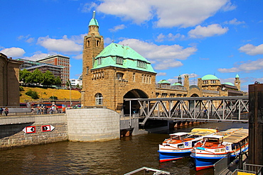 St. Pauli-Landungsbrucken, Hamburg, Germany, Europe