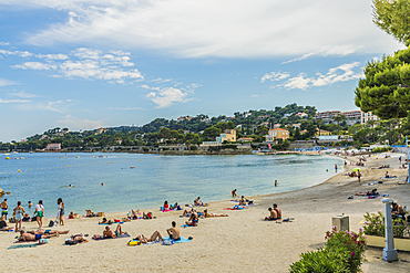 The beach at Beaulieu sur Mer, Alpes Maritimes, Provence Alpes Cote d'Azur, French Riviera, France, Mediterranean, Europe