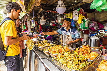 Fried food stall in Kea Farm market in Cameron Highlands, Brinchang, Pahang, Malaysia, Southeast Asia, Asia