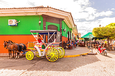 Street scene in Granada, Nicaragua, Central America