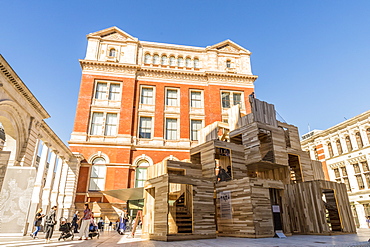 The Sackler Courtyard at the V and A (Victoria and Albert) Museum, South Kensington, London, England, United Kingdom, Europe